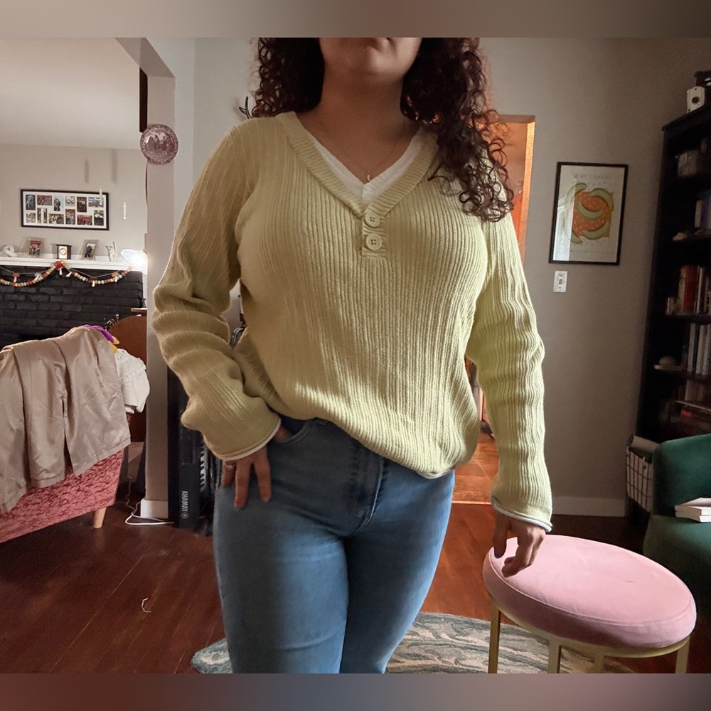 XL Layered V-Neck Long Sleeve Spring Green - Picture 11 of 11